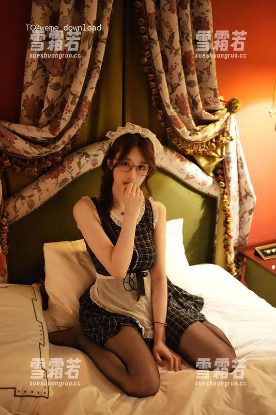 微密圈 - 轩子巨二兔学妹原图，细腻又含蓄，竟让我想起曾经的校园时光