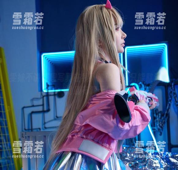雯妹不讲道理写真在线：谁说女巫只能熬汤？她别有洞天！