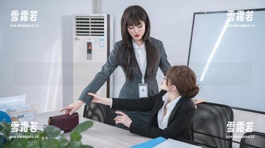 鹿八岁baby，美图向你招手，双马尾的少女梦在这里
